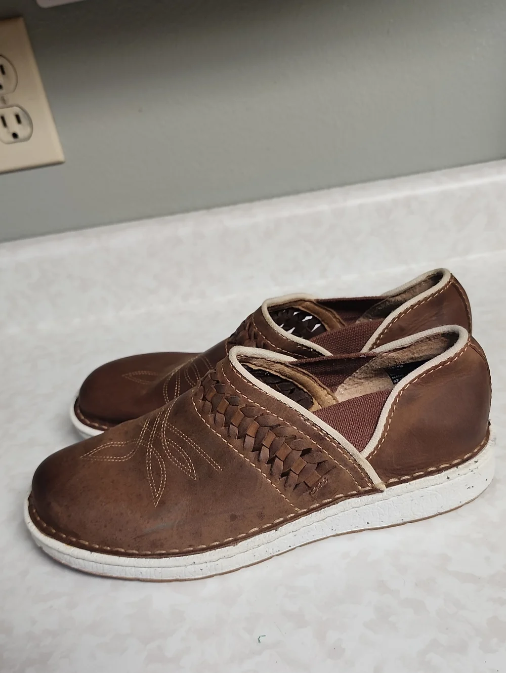 Justin poly Casual Brown Leather Slip-On Shoes womens 8 number 1143